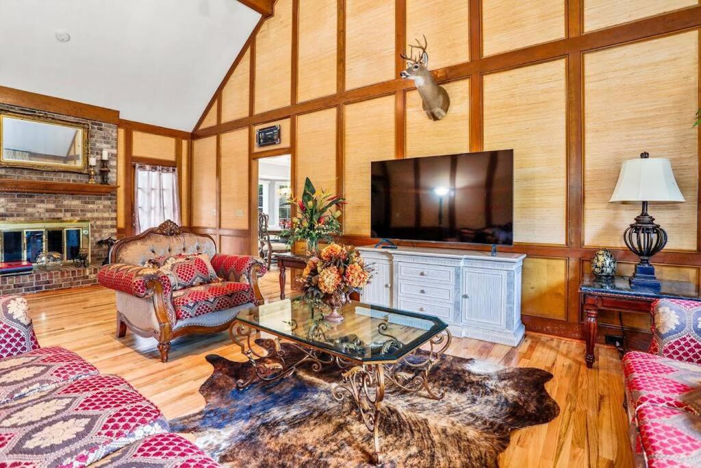 Lovely 5Bed, 3-Fullbath ! 5Min To Free Way I-85 Lawrenceville Exterior photo
